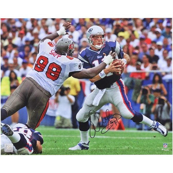 Warren Sapp Tampa Bay Buccaneers Autographed Fanatics Authentic 16" x 20" Sack vs. New England Patriots Photograph
