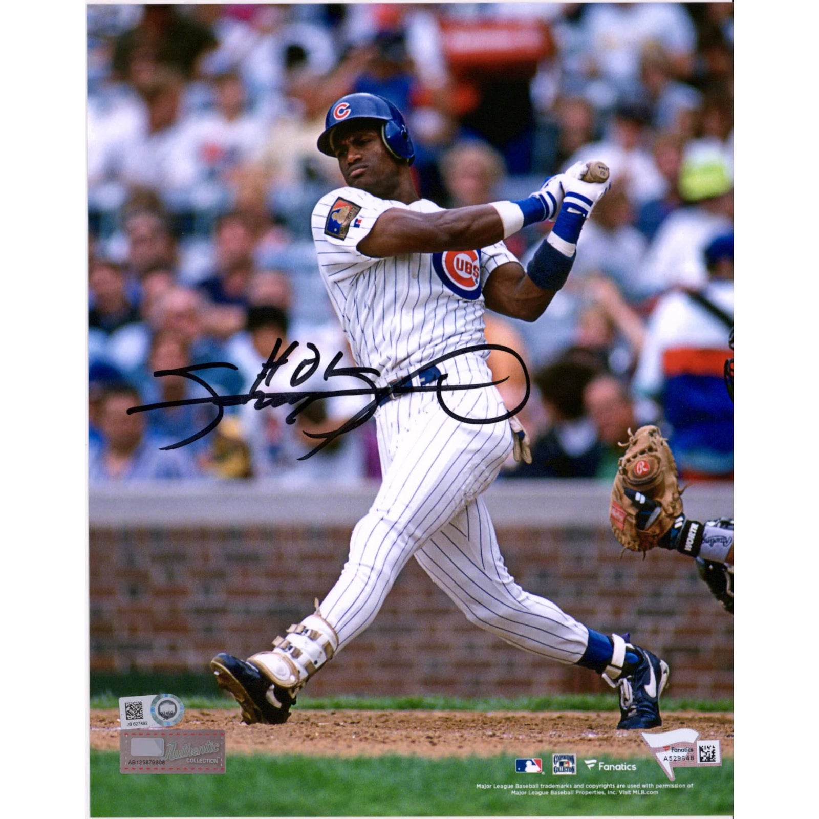 Sammy Sosa Signed 8 x 10 Hitting Photograph | Chicago Cubs