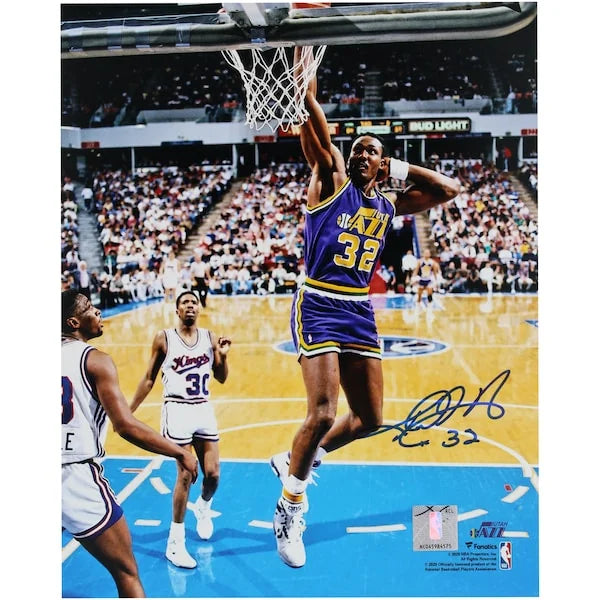Karl Malone Signed 8 x 10 Photograph | Utah Jazz Dunk vs Sacramento Kings