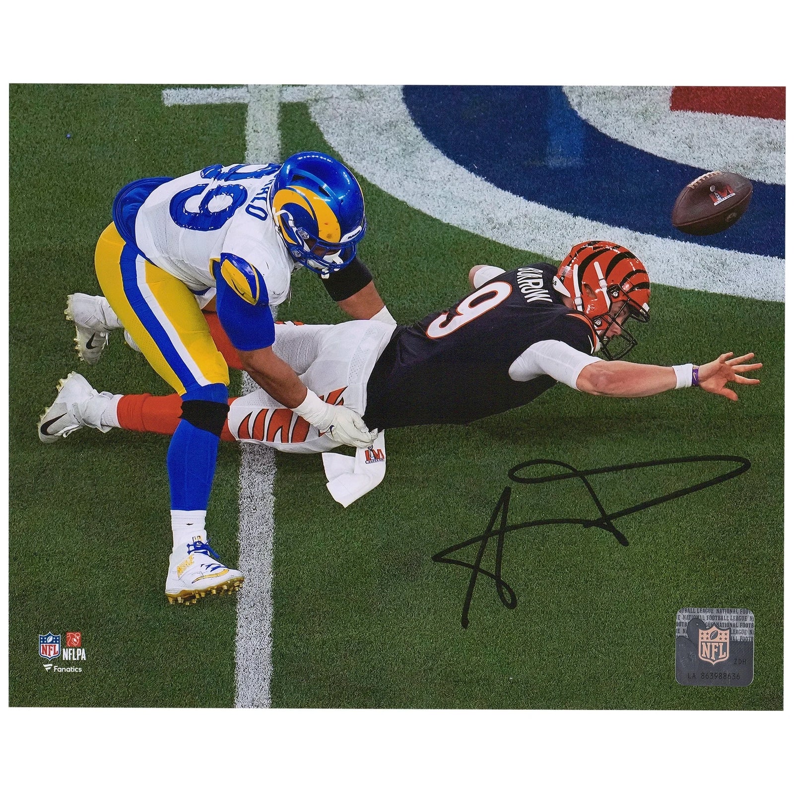 Aaron Donald Signed 8 x 10 Super Bowl LVI Champions Photograph | Rams