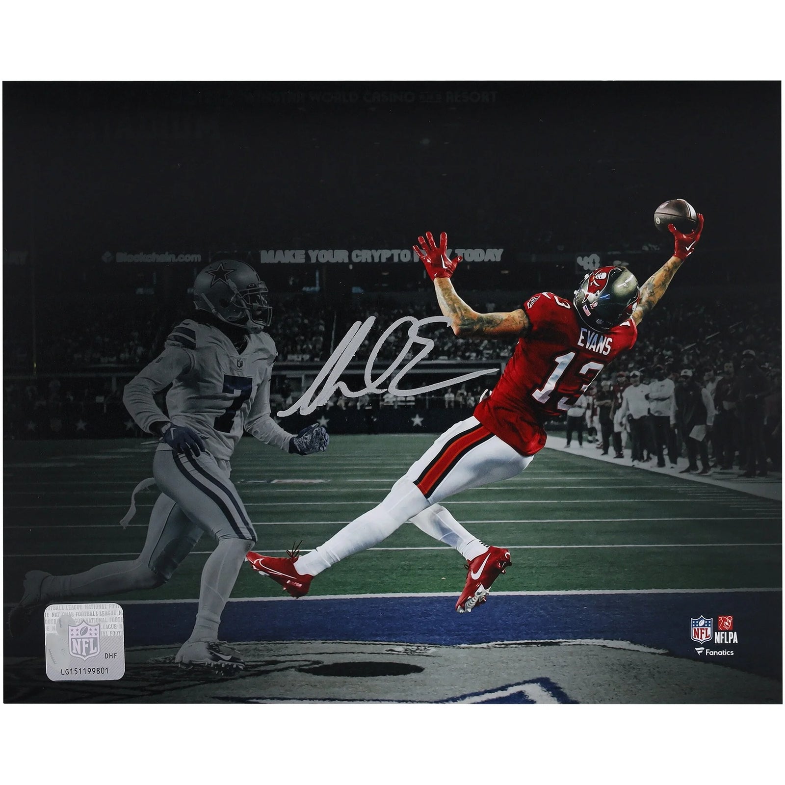Mike Evans Signed 8 x 10 One Handed Catch Photo | Buccaneers