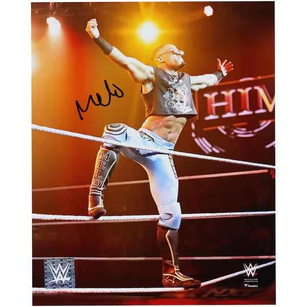 Carmelo Hayes WWE Autographed Fanatics Authentic 8" x 10" Entrance On Ropes Photograph