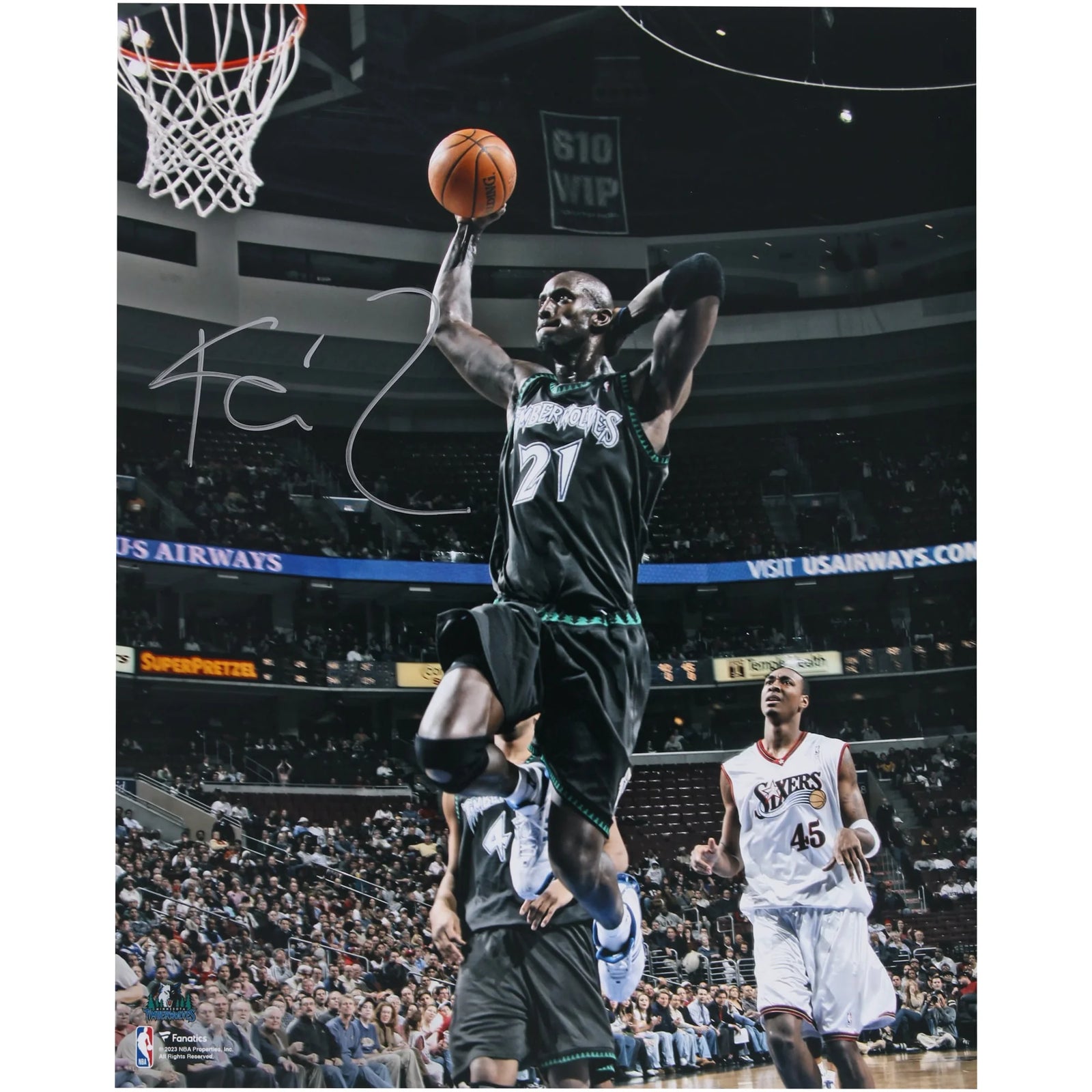 Kevin Garnett Signed 16 x 20 Photograph | Minnesota Timberwolves