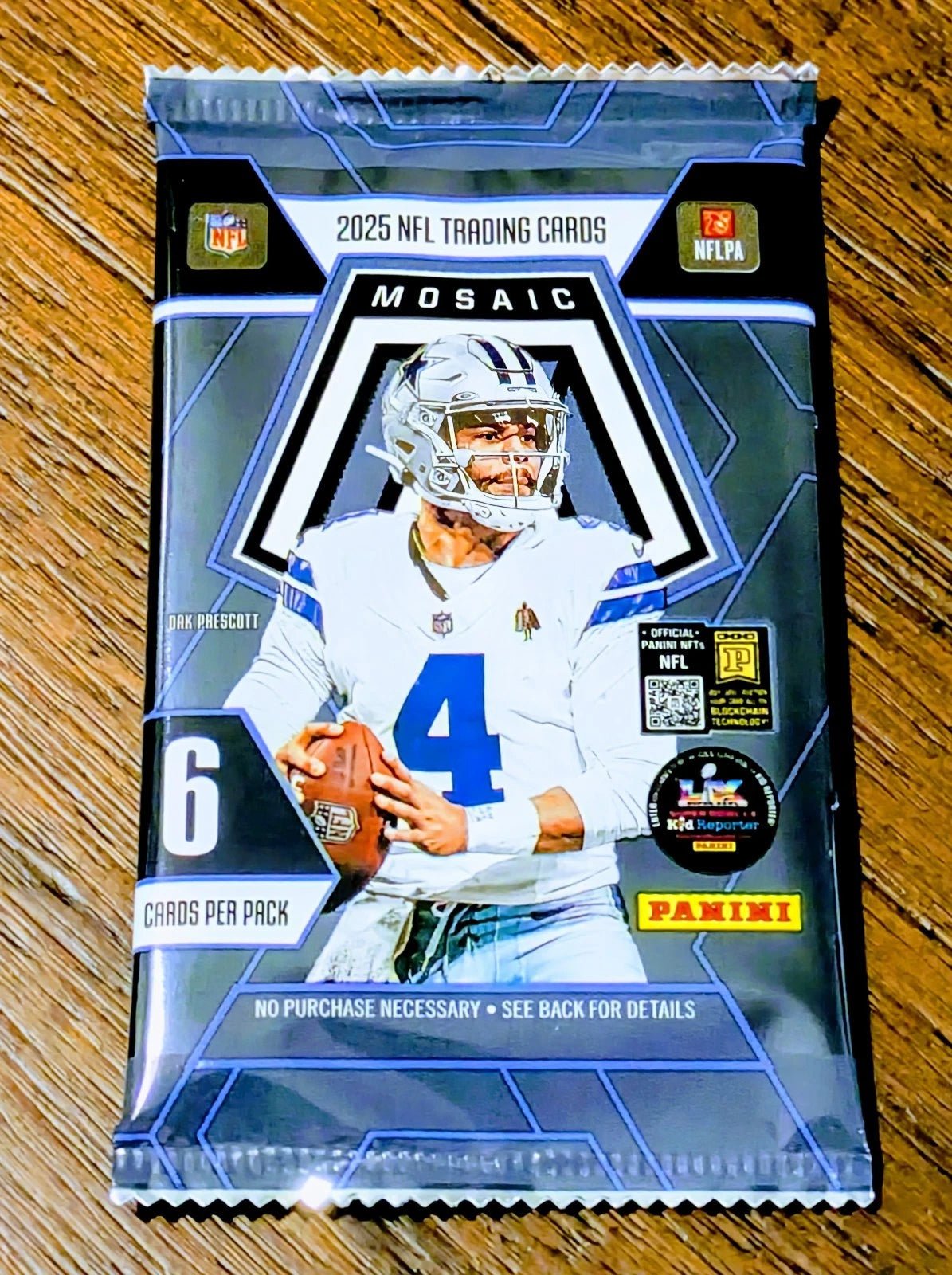 2025 Panini Mosaic Football Hobby Trading Cards - The Ballers Bank