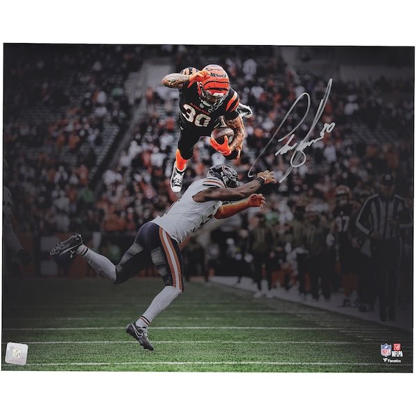 Chase Brown Cincinnati Bengals Autographed Fanatics Authentic "16 x 20" Hurdle Spotlight Photograph - The Ballers Bank
