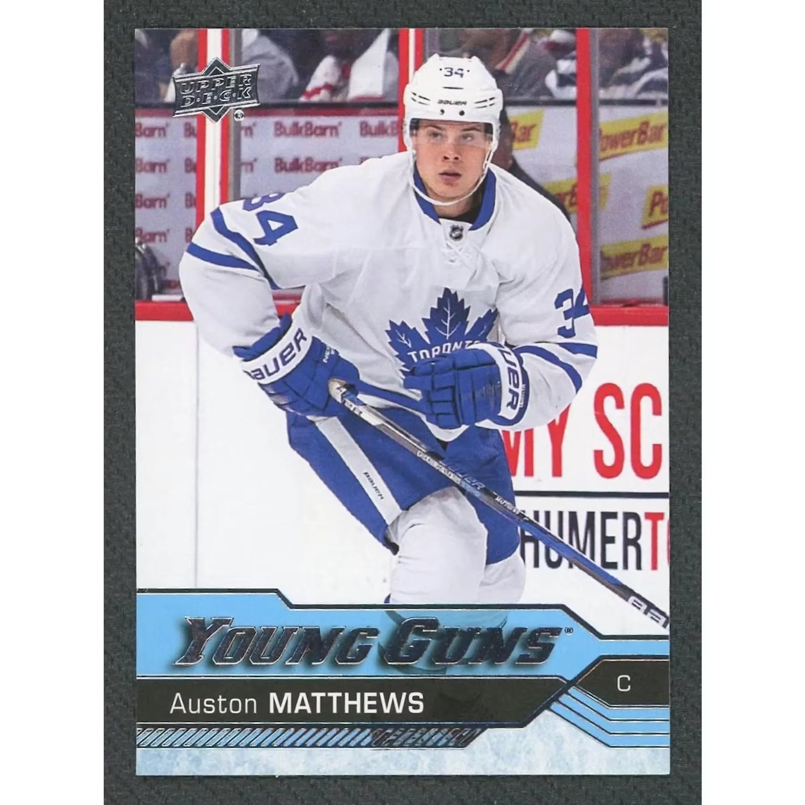 Auston Matthews Signed 2016-17 Upper Deck Young Guns Rookie #201