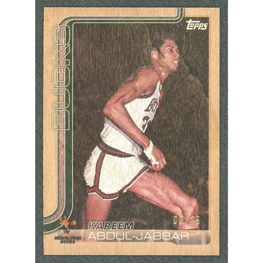 Kareem Abdul-Jabbar 2025-26 Topps Card #259 | Wood/25 SSP