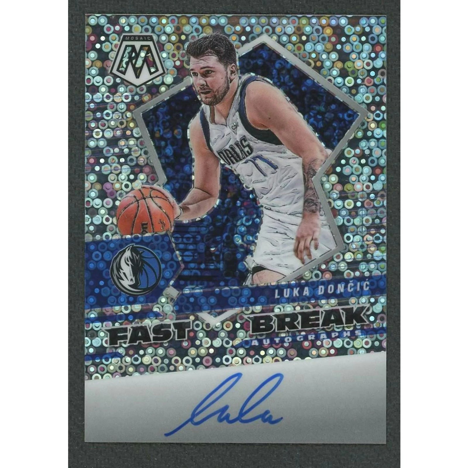 Luka Doncic Signed 2021-22 Panini Mosaic Fast Break Card