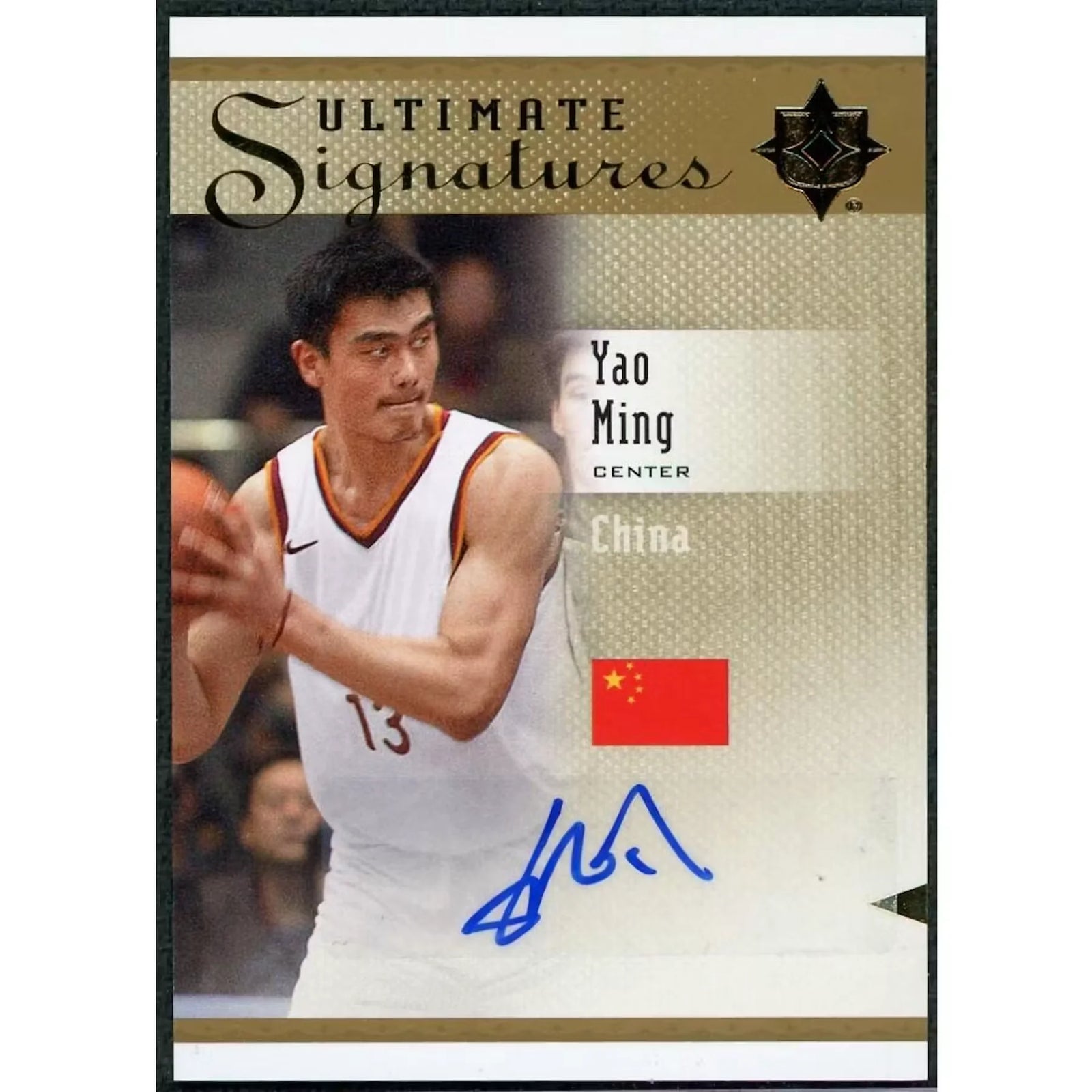 Yao Ming Signed 2010 Upper Deck Ultimate Signatures Card