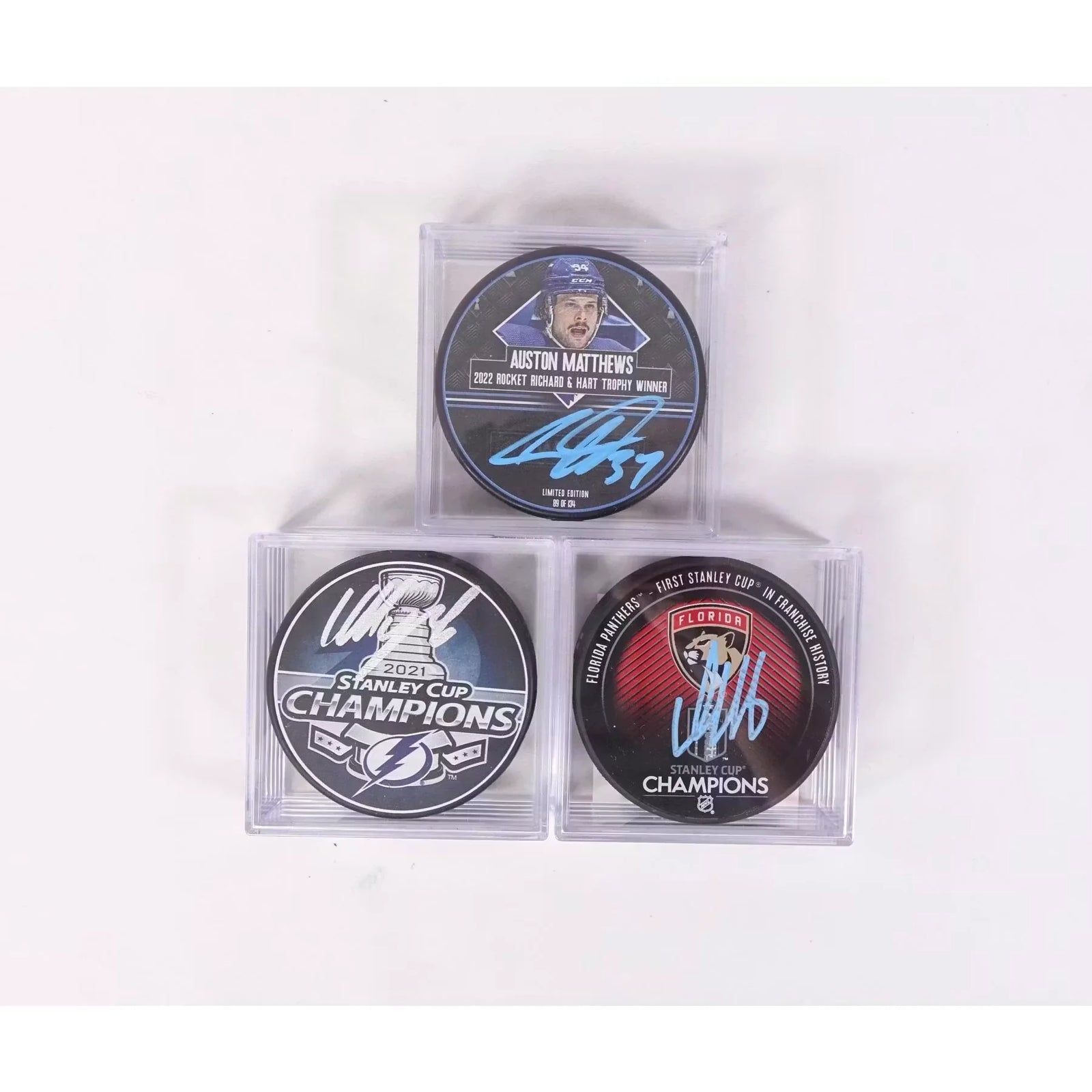 2025-26 Hit Parade Autographed Hockey Puck Series 12 Hobby Box - FROZEN DOZEN Edition