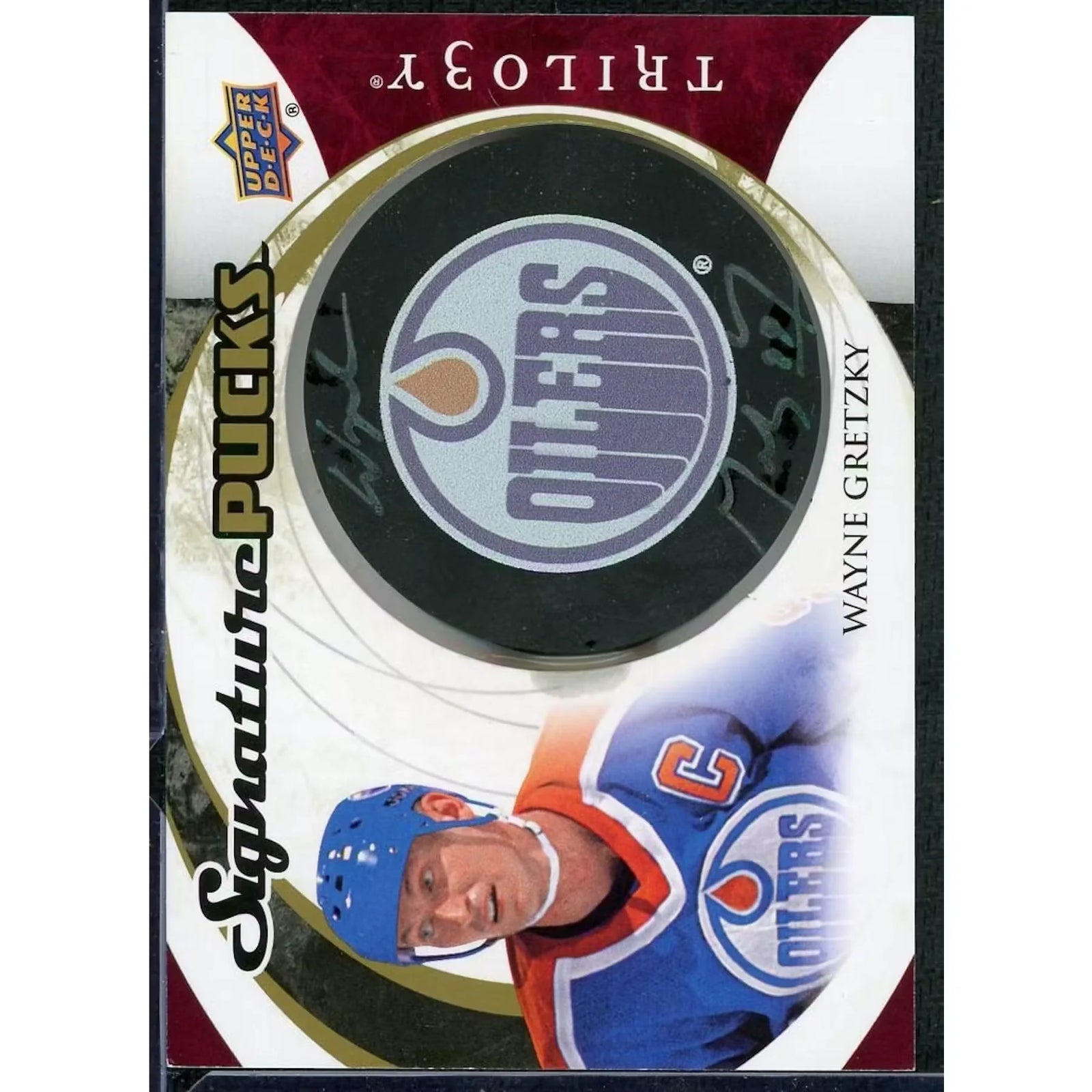 Wayne Gretzky Signed Puck | 2015-16 Upper Deck Trilogy