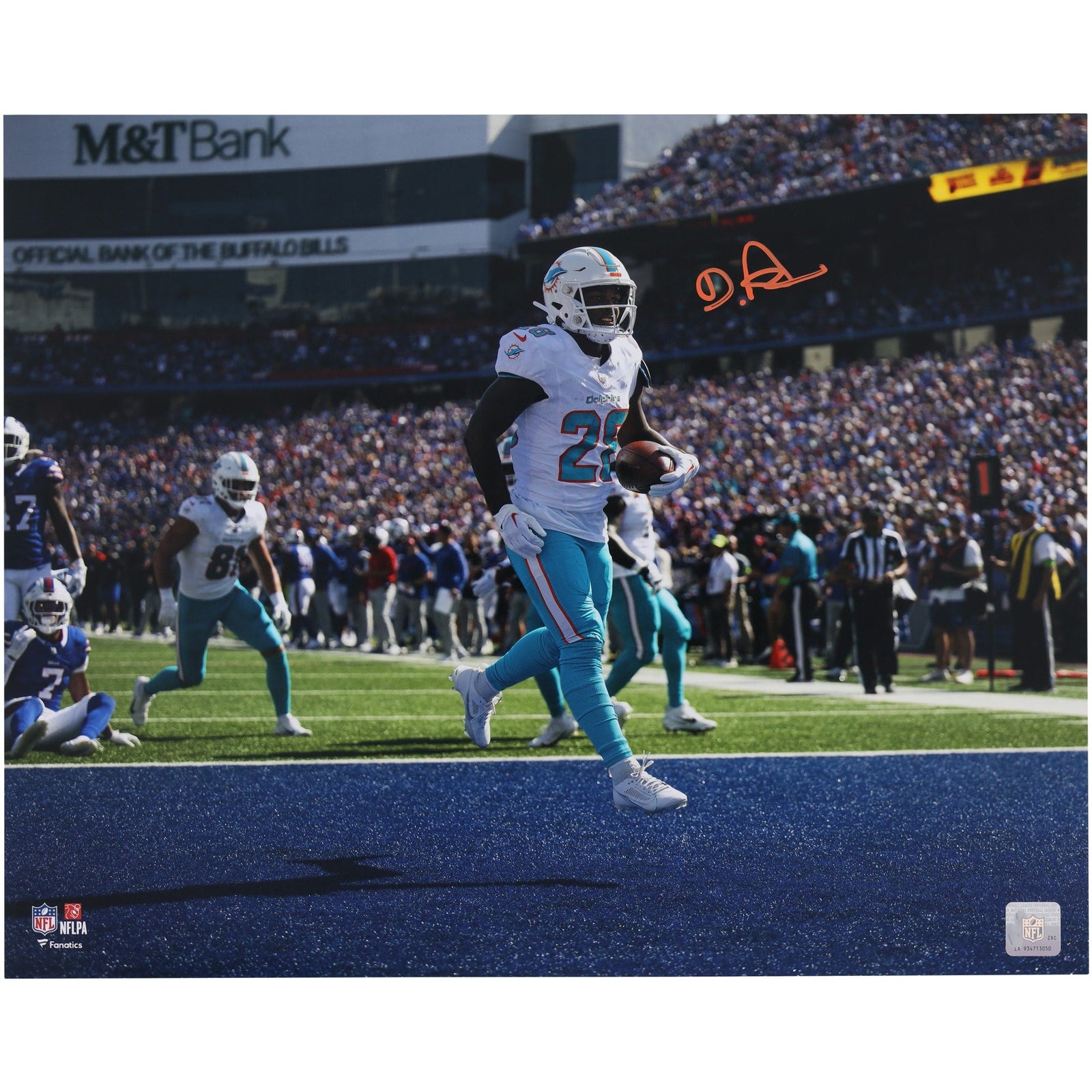 De'Von Achane Miami Dolphins Autographed Fanatics Authentic 16" x 20" White Jersey Running Photograph - The Ballers Bank