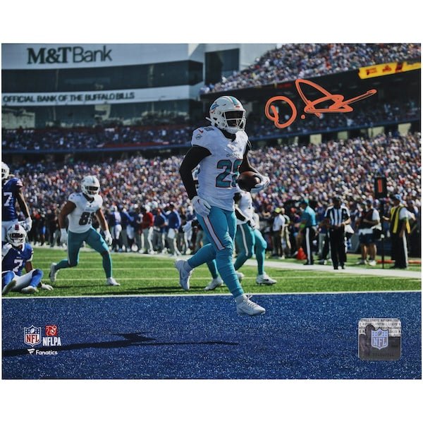 De’Von Achane Miami Dolphins Autographed Fanatics Authentic 8" x 10" White Jersey Running Photograph - The Ballers Bank