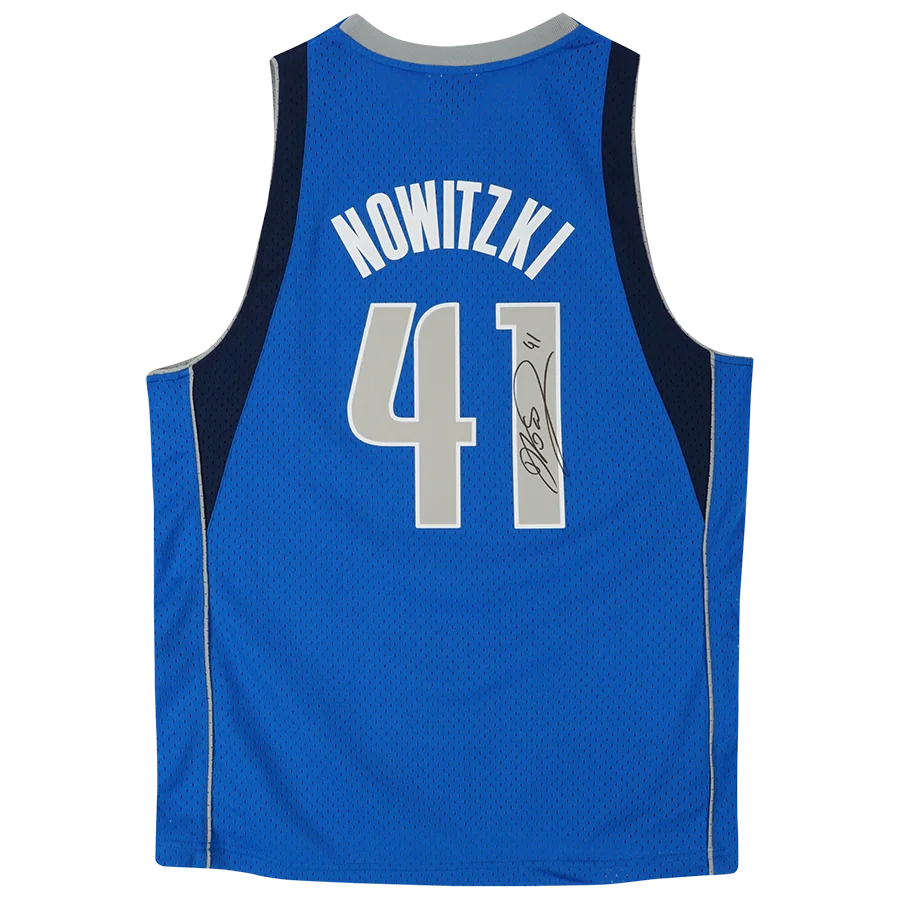 Dirk Nowitzki Signed Dallas Mavericks Jersey | Mitchell & Ness 2010-2011