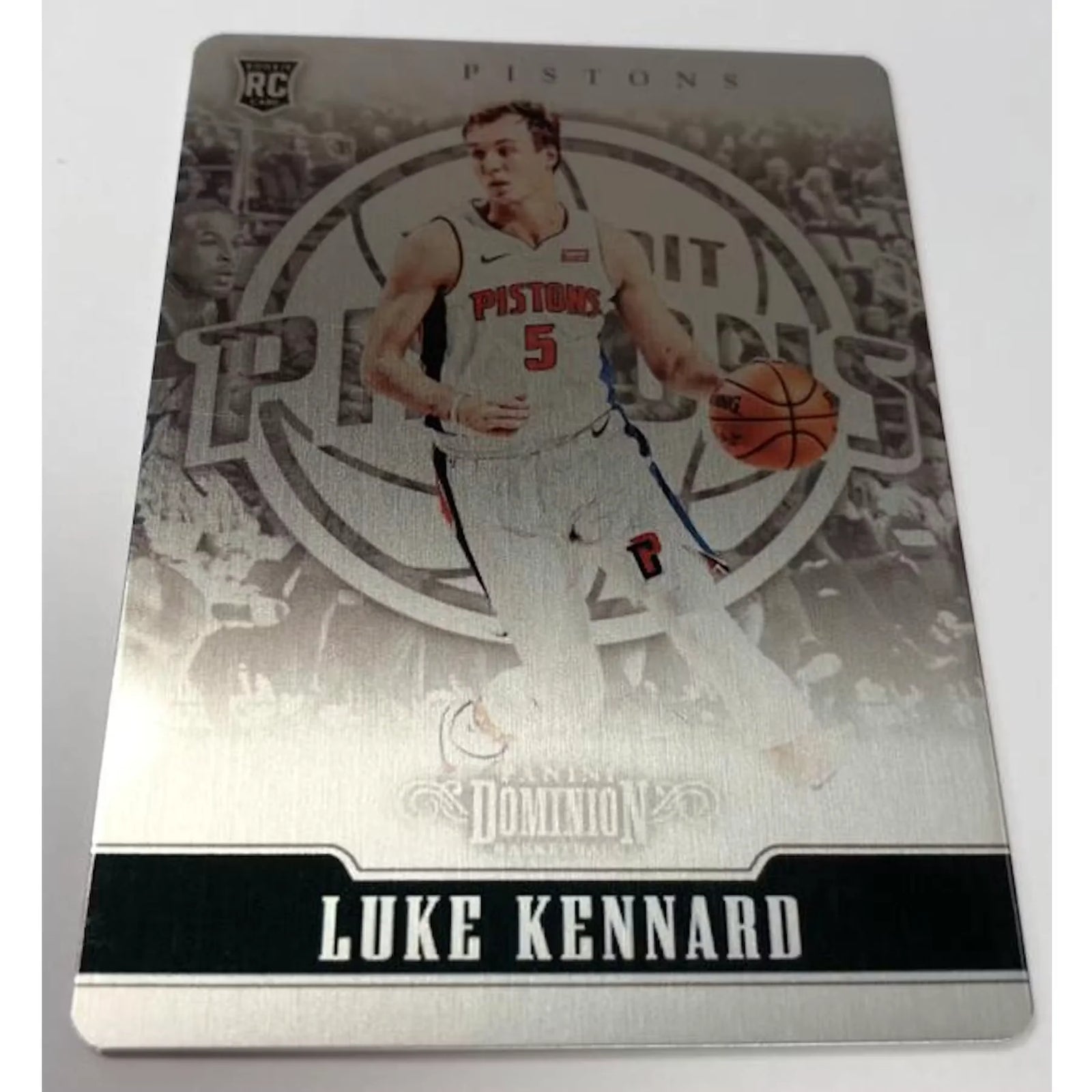 2017-18 Panini Dominion Basketball Hobby Box | Three Autos Per Box (Ships Sealed Only)