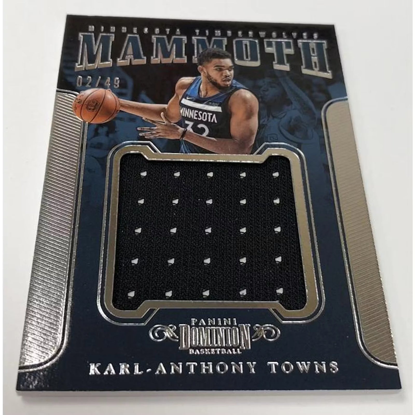 2017-18 Panini Dominion Basketball Hobby Box | Three Autos Per Box (Ships Sealed Only)