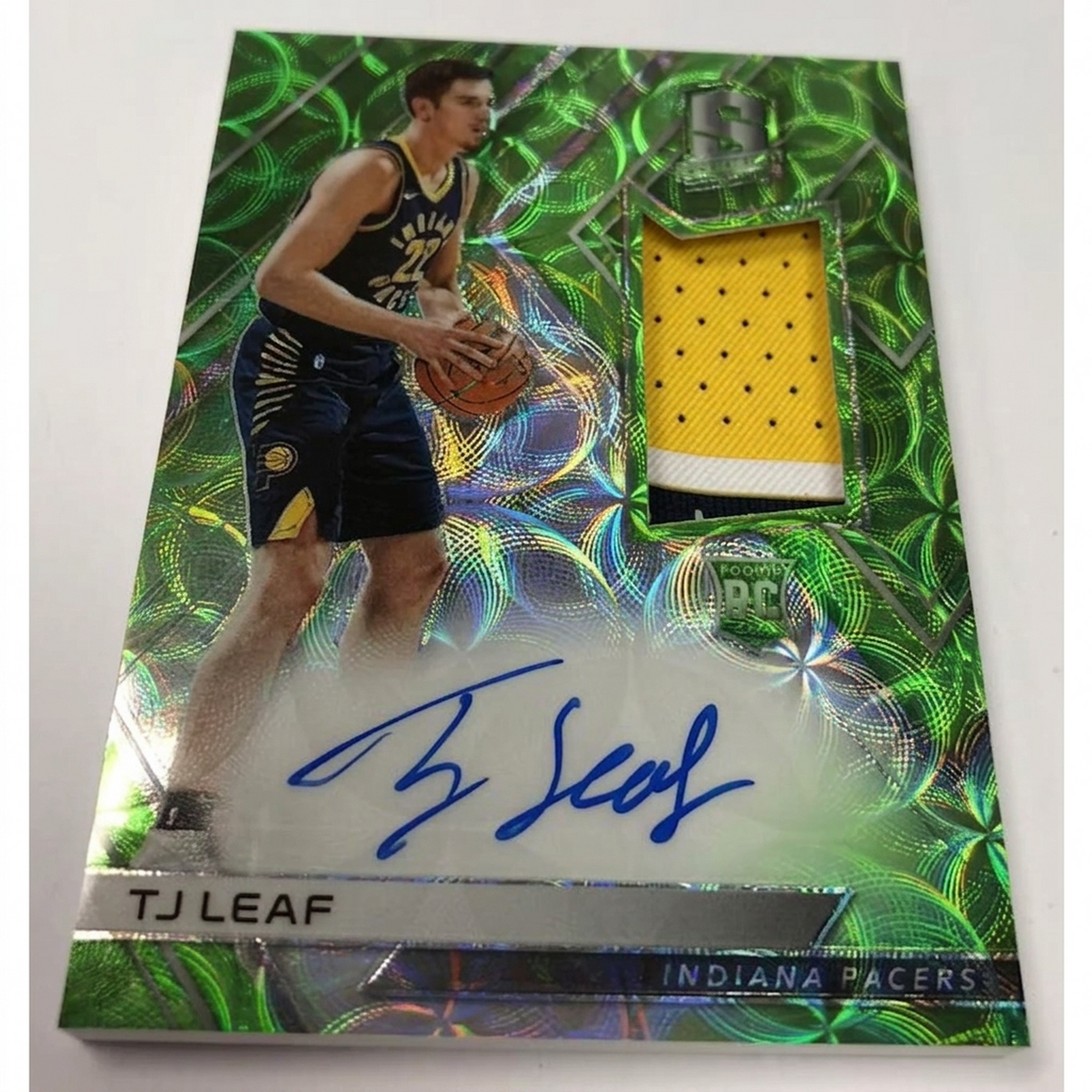 2017-18 Panini Spectra Basketball Hobby 8-Box Case (Ships Sealed Only)