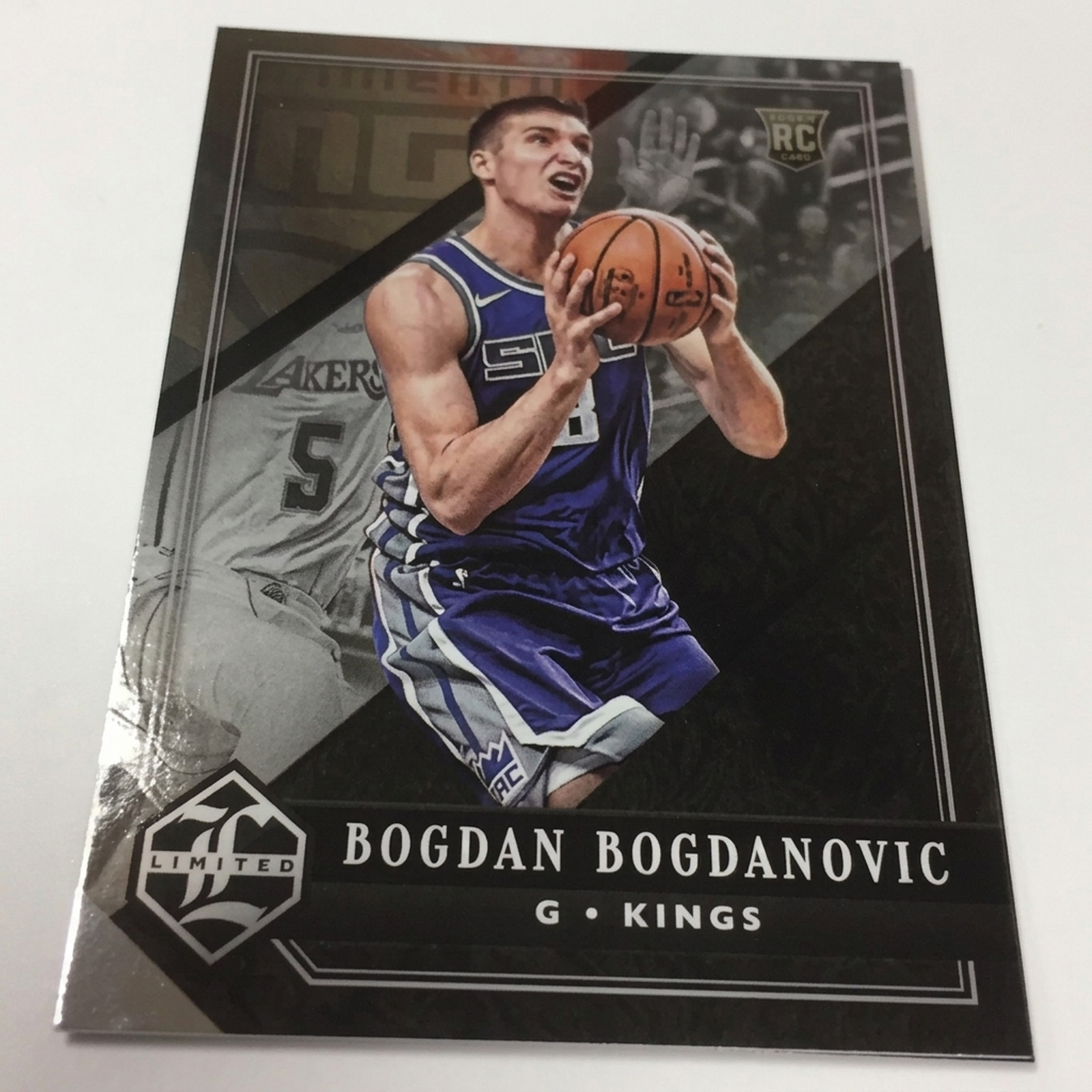 2017-18 Panini Chronicles Basketball Hobby Box (Ships Sealed Only) - D