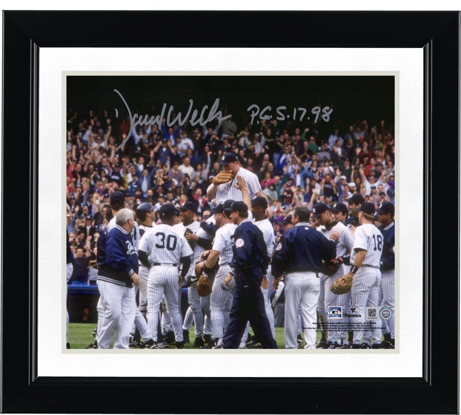 David Wells Signed 8 x 10 Photo | Perfect Game 5-17-98