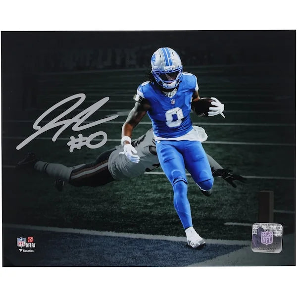 Jahmyr Gibbs Signed 8 x 10 Touchdown Spotlight Photo | Detroit Lions