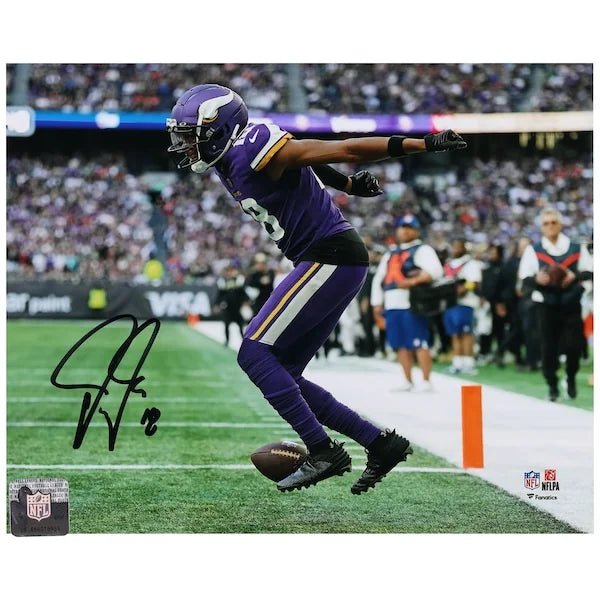 Justin Jefferson Signed 8 x 10 Photograph | Griddy Celebration