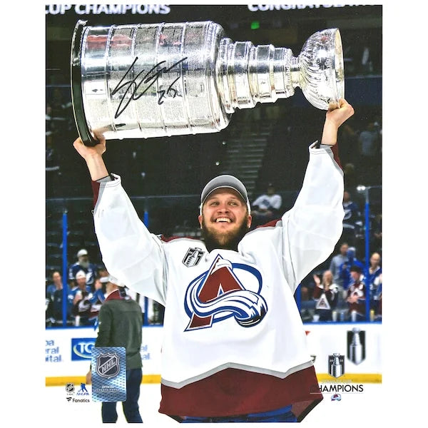 Logan O'Connor Signed 2022 Stanley Cup Champions 8x10 Photo | Avalanche