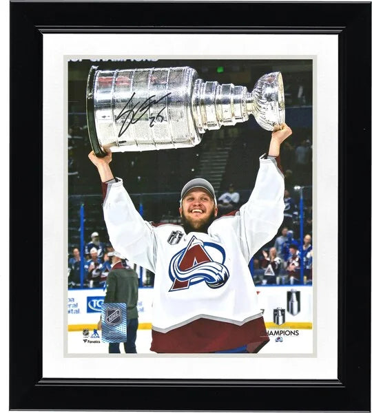 Logan O'Connor Signed 2022 Stanley Cup Champions 8x10 Photo | Avalanche