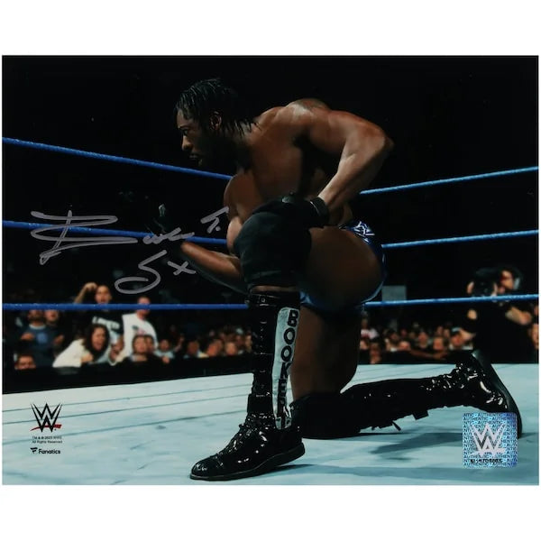 Booker T Signed 8 x 10 Spinaroonie Photograph | Authenticated