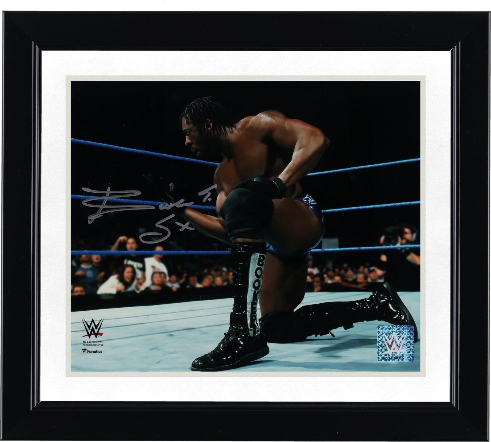 Booker T Signed 8 x 10 Spinaroonie Photograph | Authenticated