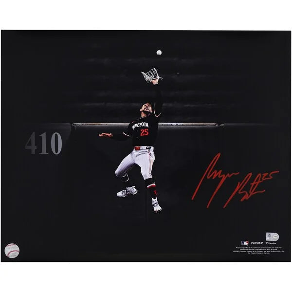 Byron Buxton Signed 16 x 20 Photograph | Home Run Robbing Wall Catch