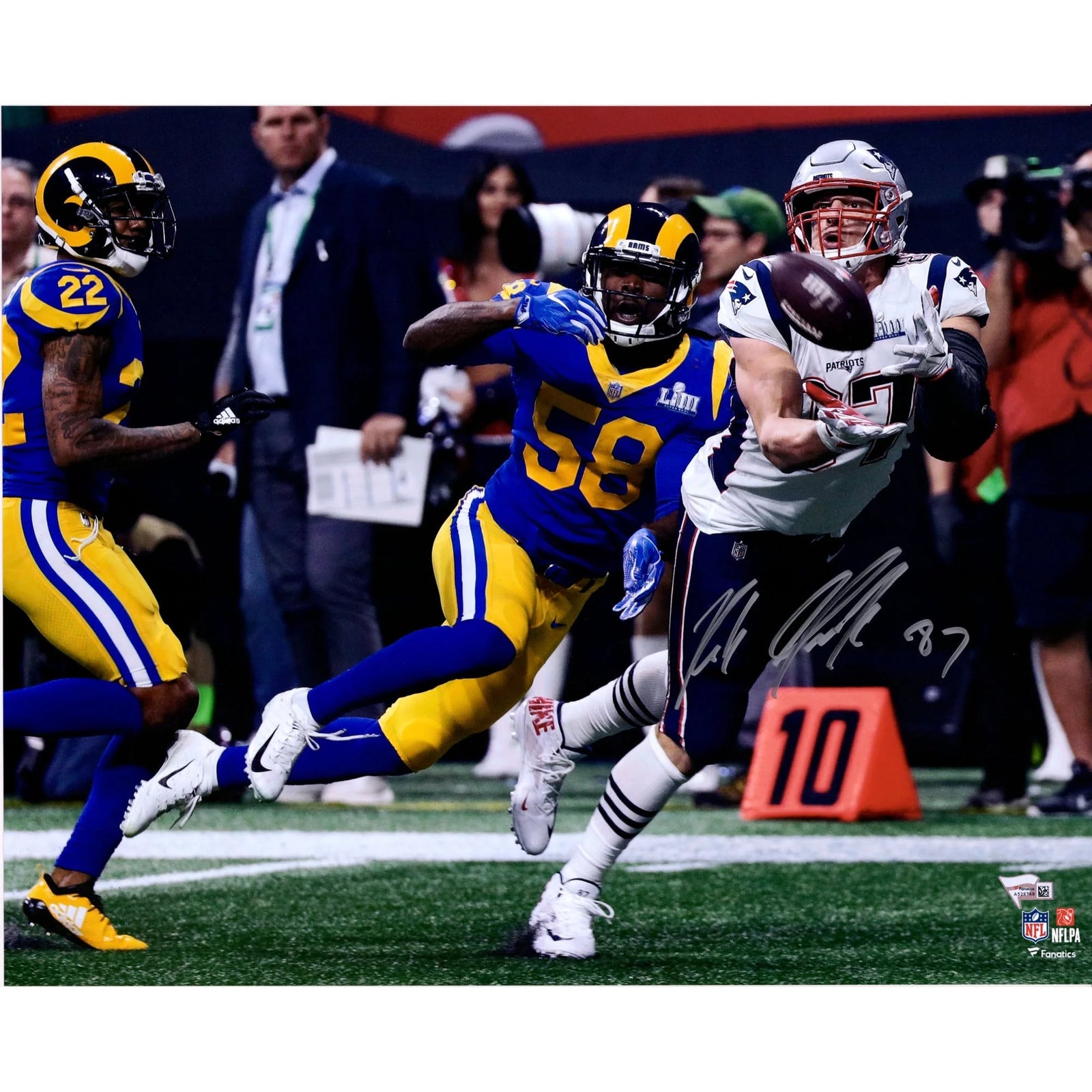 Rob Gronkowski Signed 16 x 20 Photo | Super Bowl LIII Patriots