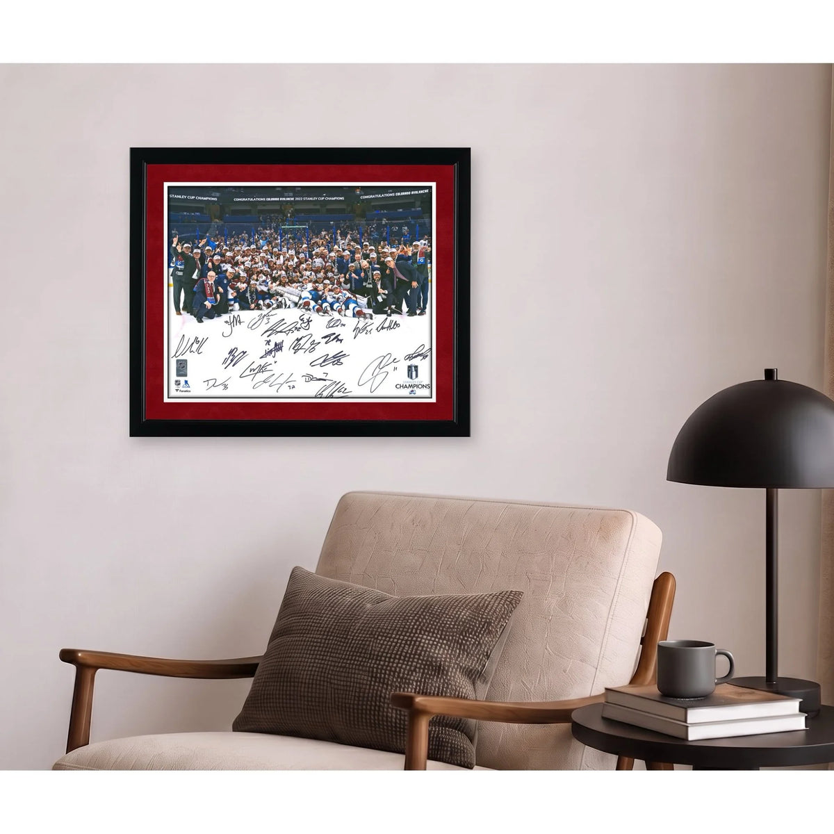 Colorado Avalanche Signed 2022 Stanley Cup Champions 16 x 20 Team Photo | W16HKAVA005