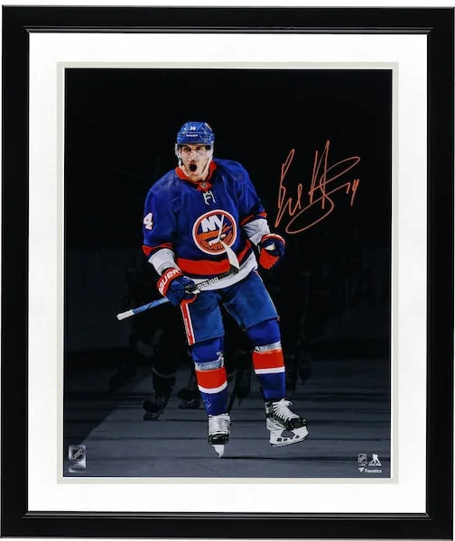 Bo Horvat Signed 16 x 20 Islanders Jersey Photo | Authenticated