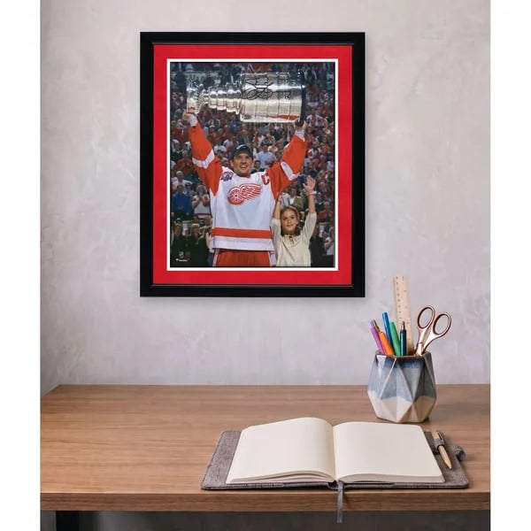 Steve Yzerman Signed Detroit Red Wings 16 x 20 Raising Cup Photograph | W16HKYZ0003