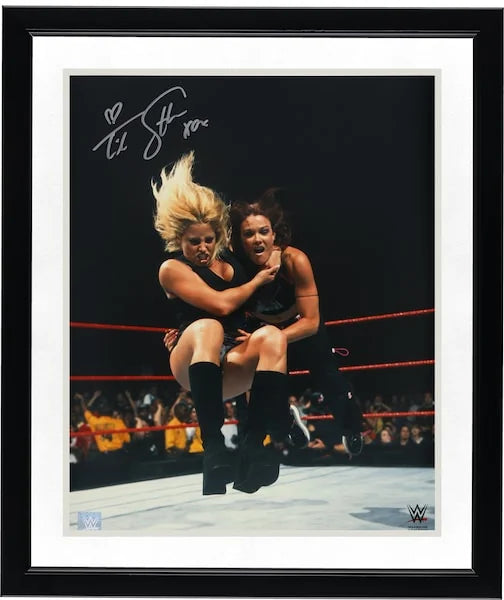 Trish Stratus Signed 16 x 20 Photo | Bulldog on Lita