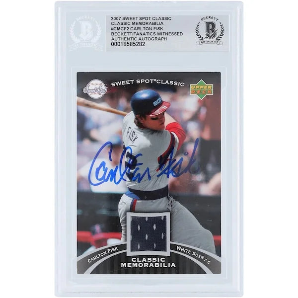 Carlton Fisk Chicago White Sox Autographed 2007 Upper Deck Sweet Spot Classic GU Relic #CM-CF2 Beckett Fanatics Witnessed Authenticated Card - F3