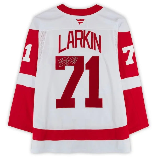 Dylan Larkin Signed Detroit Red Wings White Jersey | Authenticated