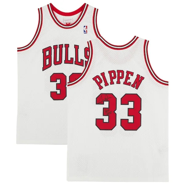2010 Scottie Pippen Signed Chicago Bulls Jersey | Mitchell & Ness 1997-1998 White Swingman with