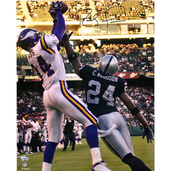 Randy Moss Minnesota Vikings Fanatics Authentic Autographed 16" x 20" Catch Vs. Raiders Photograph - The Ballers Bank