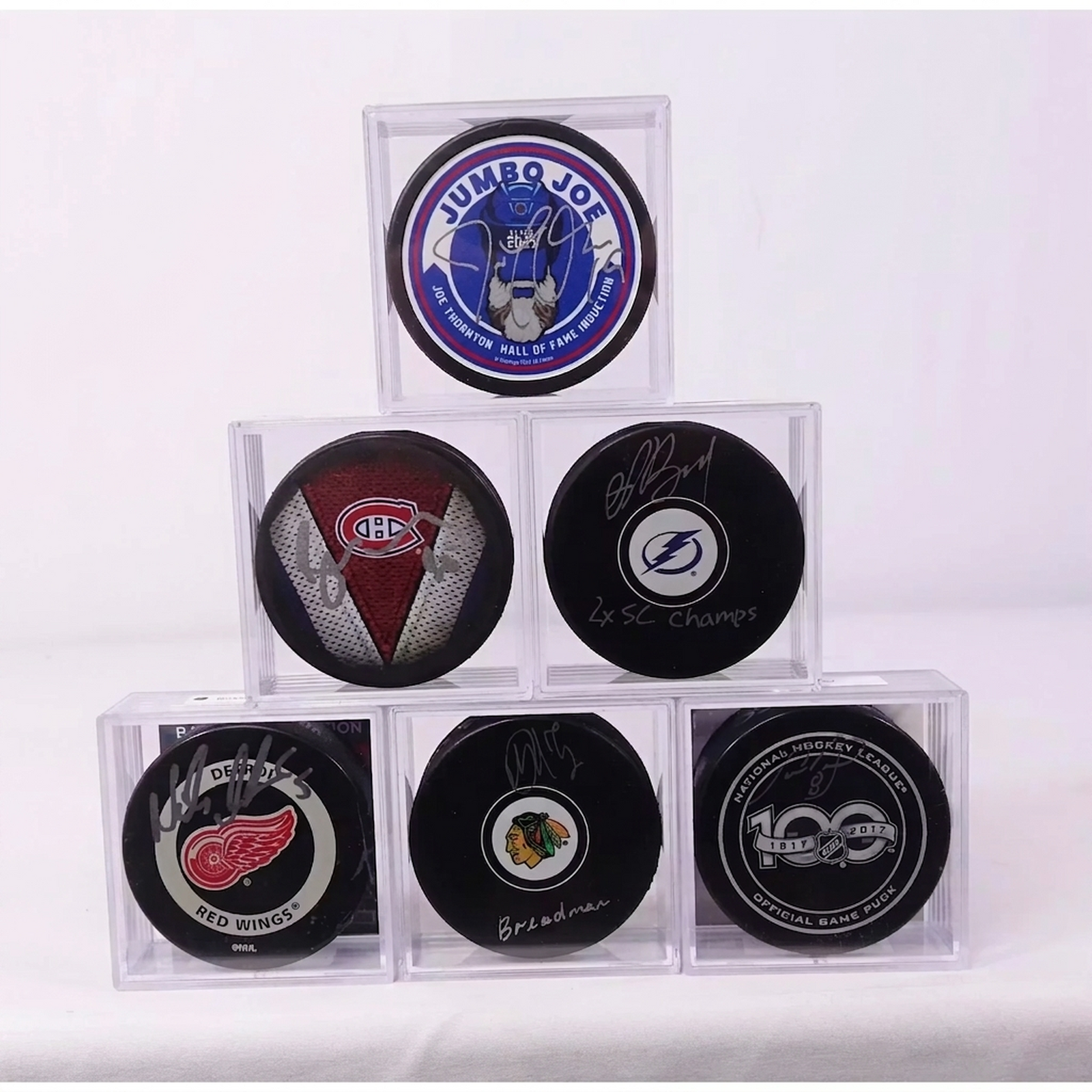 2025-26 Hit Parade Autographed Hockey Puck Series 15 Hobby Box - FROZEN DOZEN Edition