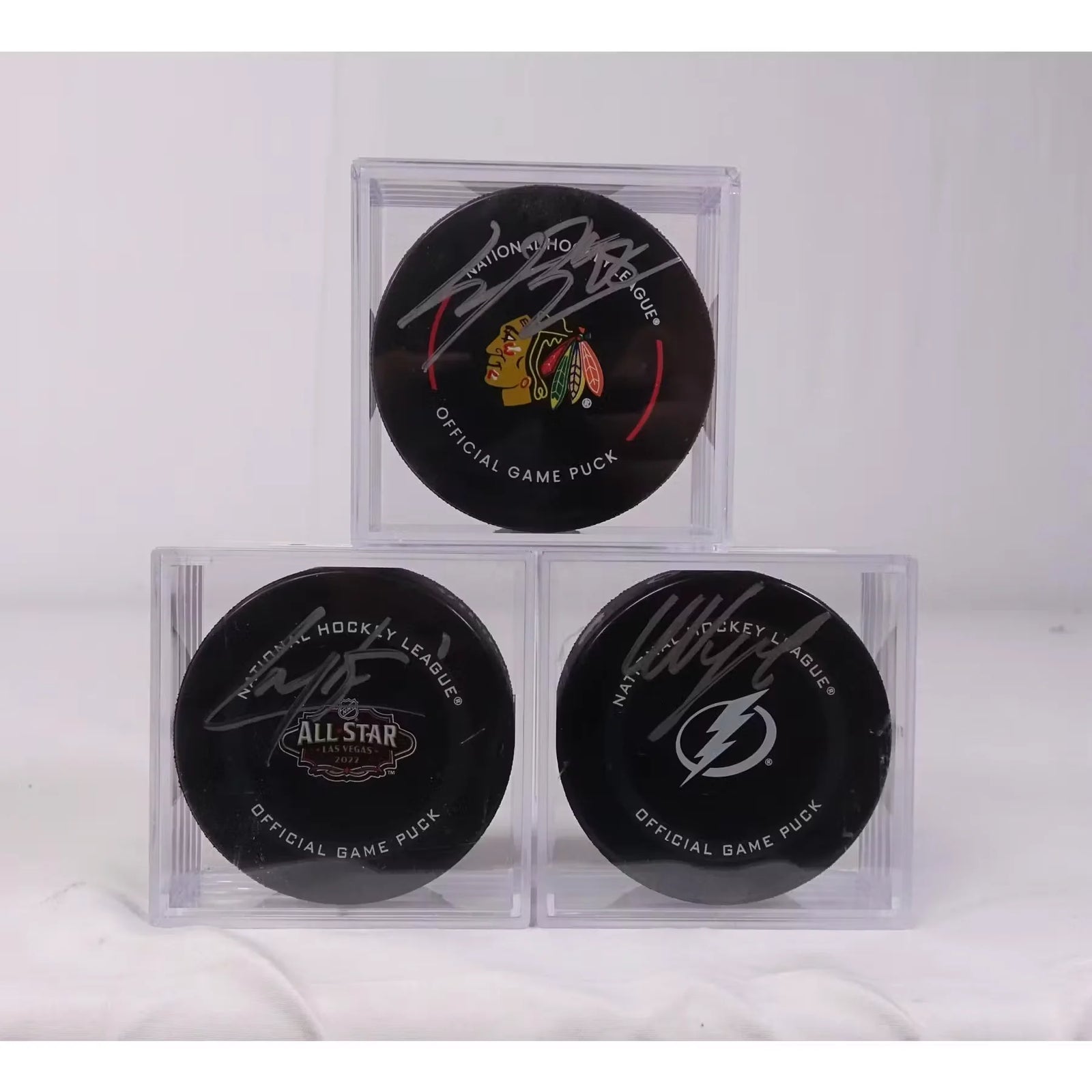 2025-26 Hit Parade Autographed Legendary Hockey Puck Series 11 Hobby Box - Game Puck Edition
