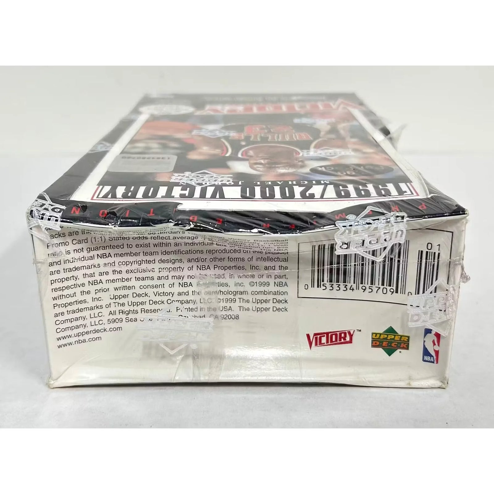 1999-00 Upper Deck Victory Basketball Prepriced Retail Box | Damaged (Ships Sealed Only)
