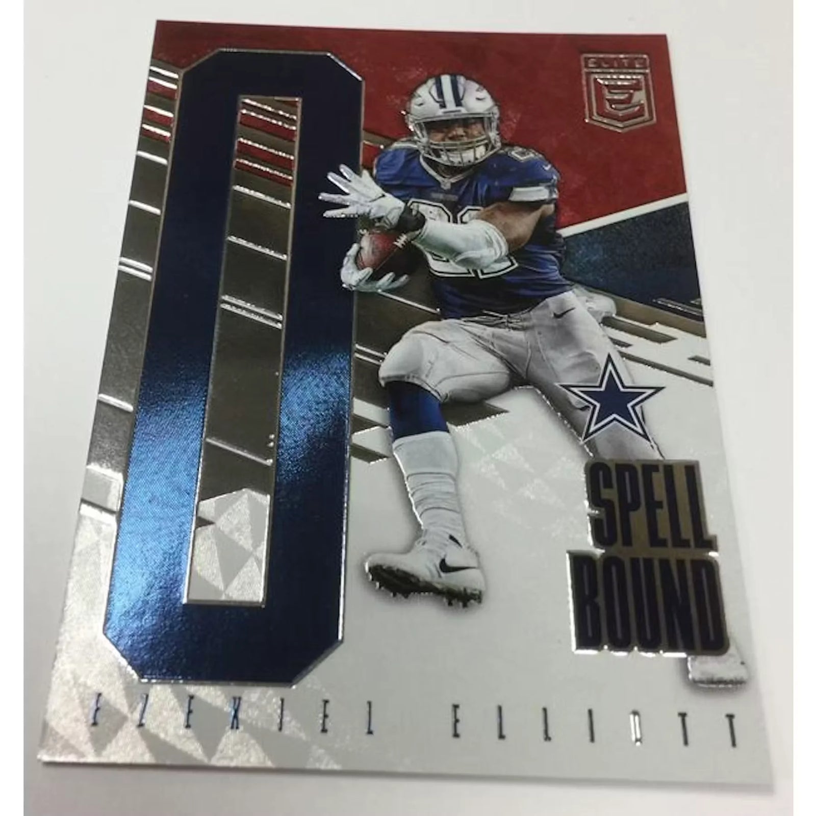2017 Panini Donruss Elite Football Hobby Box | Mahomes Rookie (Ships Sealed Only)