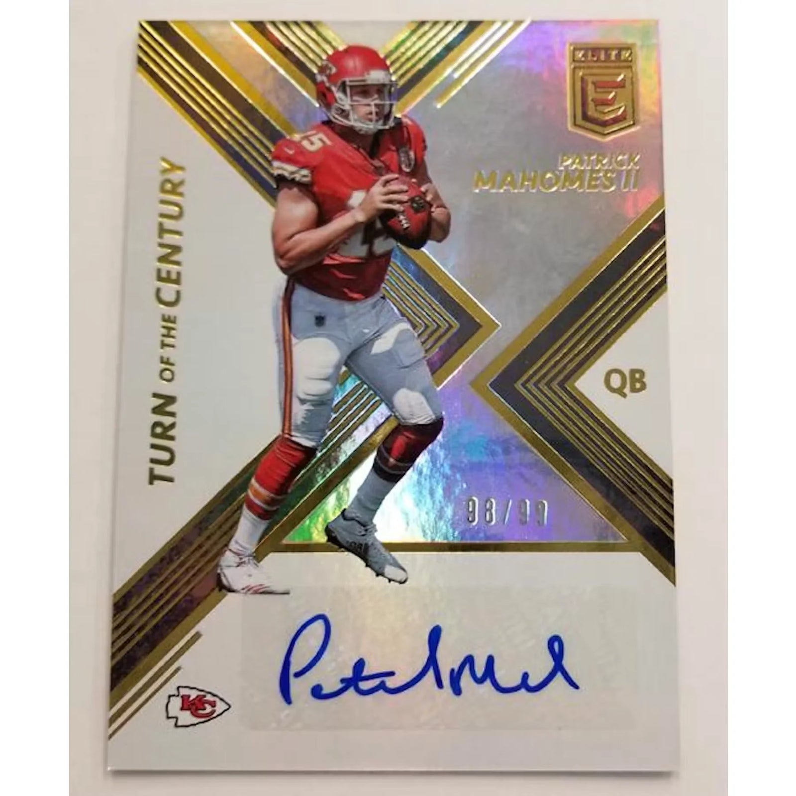2017 Panini Donruss Elite Football Hobby Box | Mahomes Rookie (Ships Sealed Only)