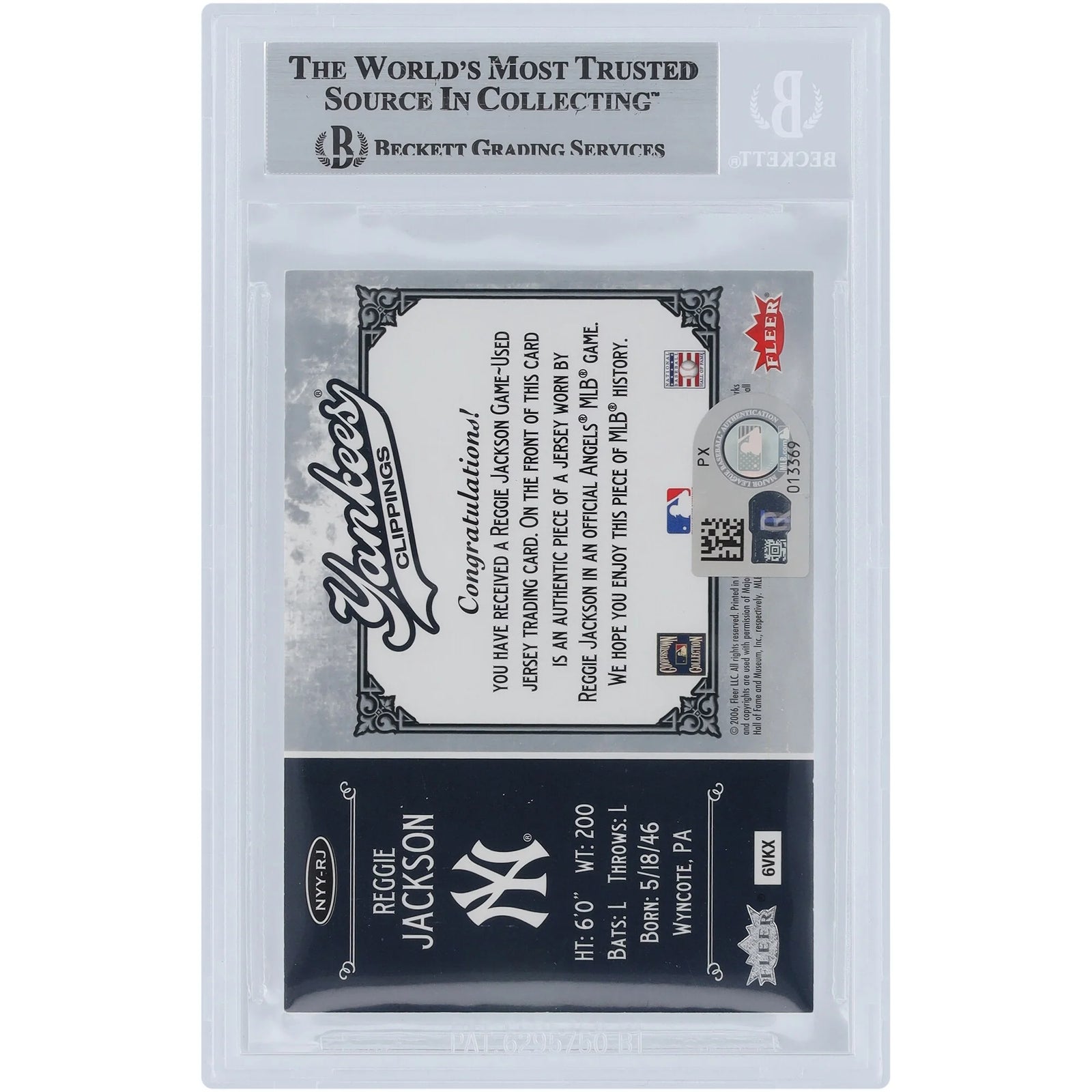 Reggie Jackson Signed 2006 Fleer Greats of the Game Card | Yankees Relic