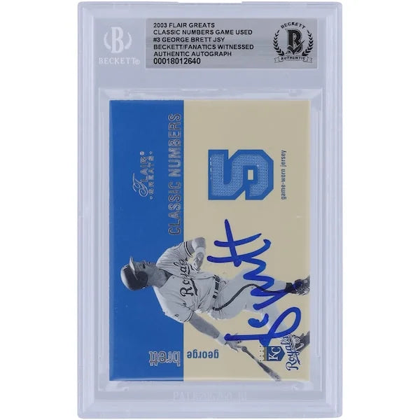 George Brett Signed 2003 Fleer Flair Greats Card | Jersey Relic
