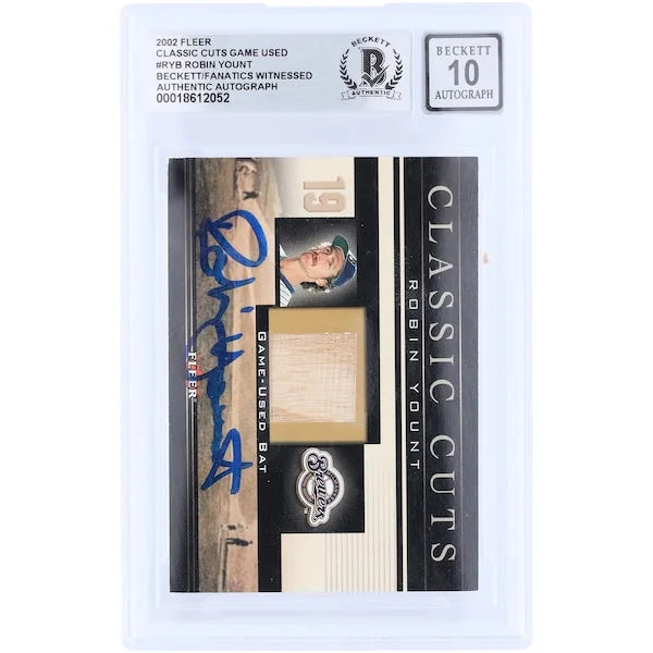 Robin Yount Signed 2002 Fleer Classic Cuts Card | Beckett Graded 10