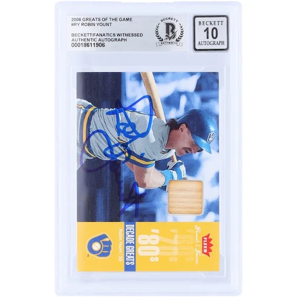 Robin Yount Signed 2006 Fleer Greats of the Game Card | Beckett 10