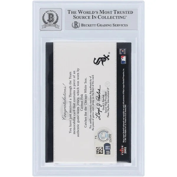 Carlton Fisk Signed 2002 Fleer Greats of the Game Card | Graded 10