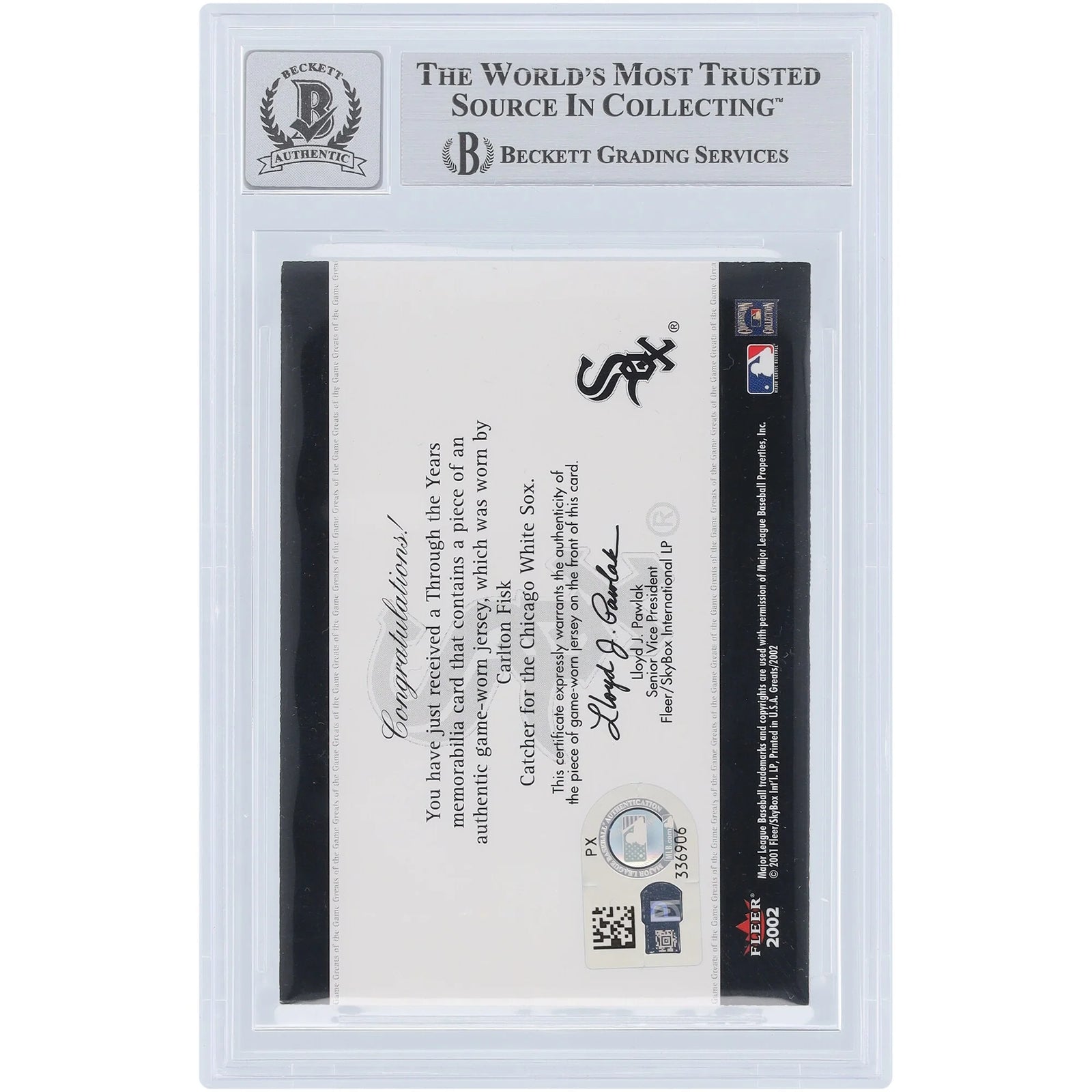 Carlton Fisk Signed 2002 Fleer Greats of the Game Card | Graded 10